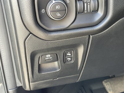 2024 RAM 1500 Laramie Crew Cab 4x4 5'7' Box
