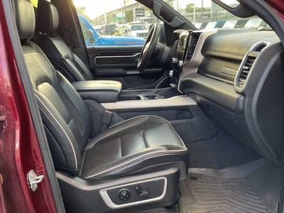 2019 RAM 1500 Laramie Crew Cab 4x4 6'4' Box