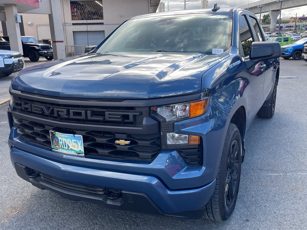 2024 Chevrolet Silverado 1500 2WD Crew Cab Short Bed Custom