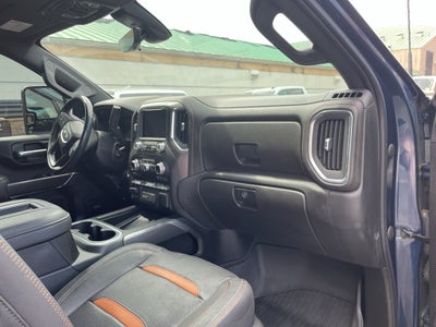 2022 GMC Sierra 2500HD 4WD Crew Cab Standard Bed AT4