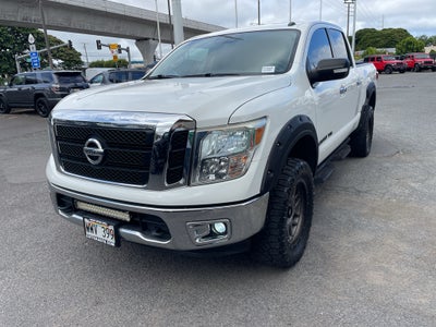 2019 Nissan TITAN SV