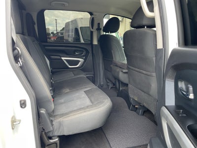 2019 Nissan TITAN SV