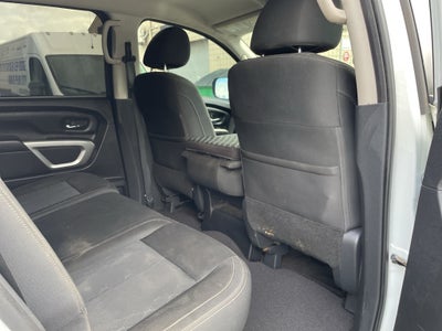 2019 Nissan TITAN SV