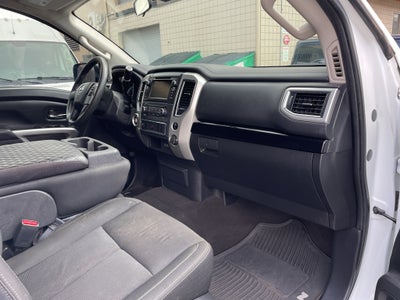 2019 Nissan TITAN SV