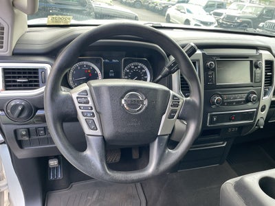 2019 Nissan TITAN SV