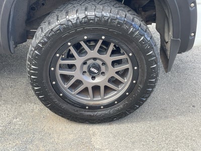 2019 Nissan TITAN SV