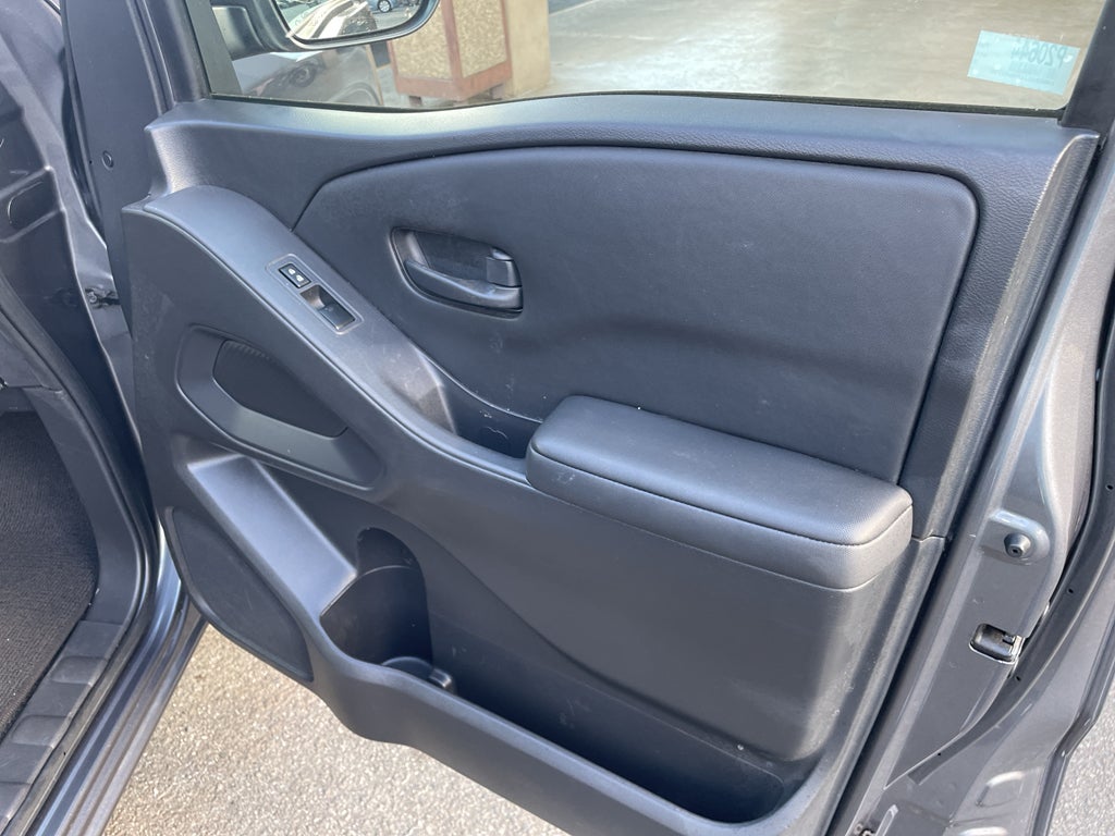 2023 Nissan Frontier Crew Cab S 4x2