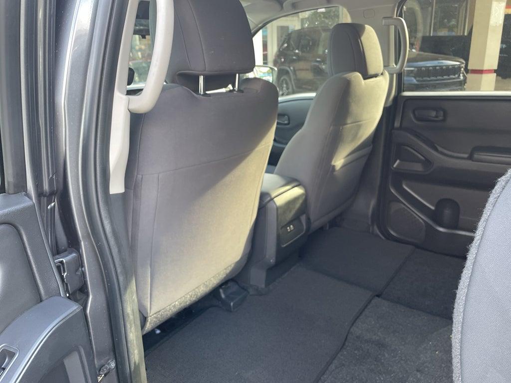 2023 Nissan Frontier Crew Cab S 4x2
