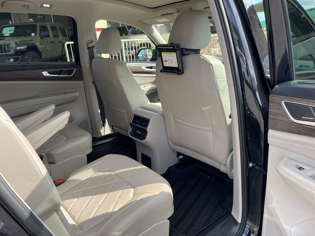 2024 Volkswagen Atlas 2.0T SEL Premium R-Line