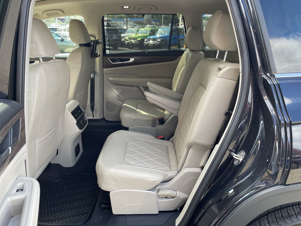 2024 Volkswagen Atlas 2.0T SEL Premium R-Line