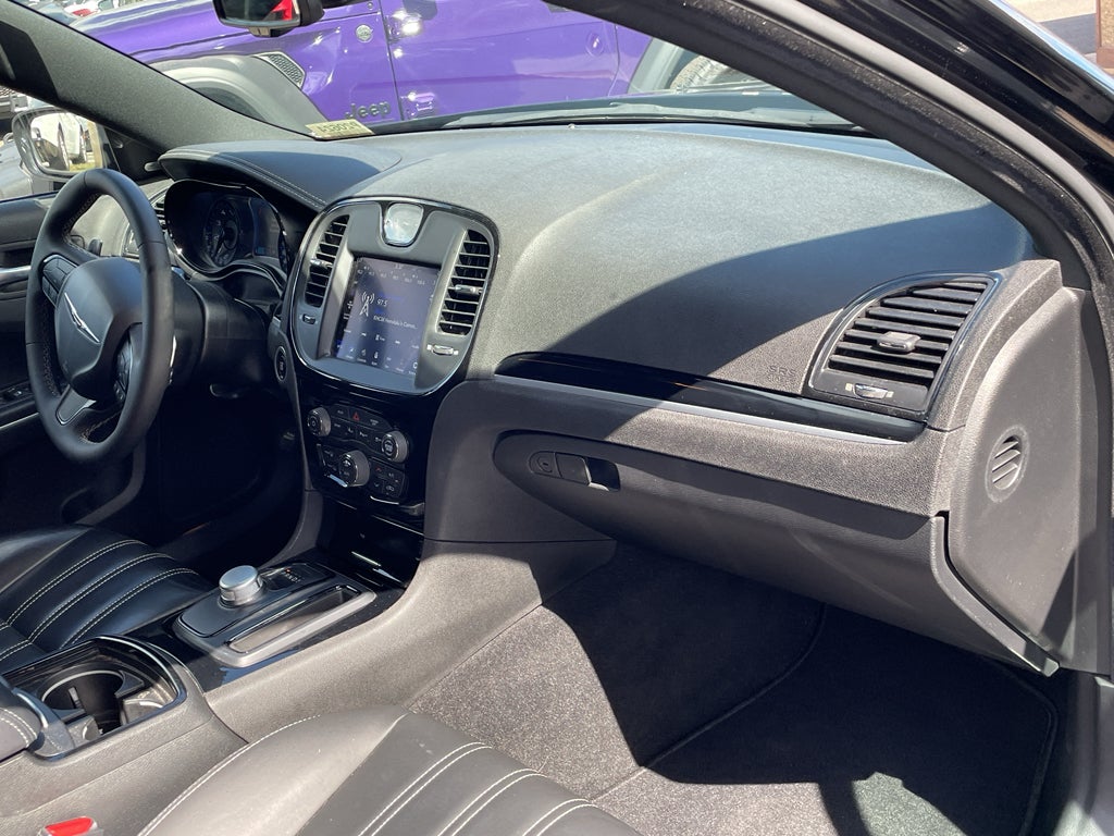2022 Chrysler 300 S