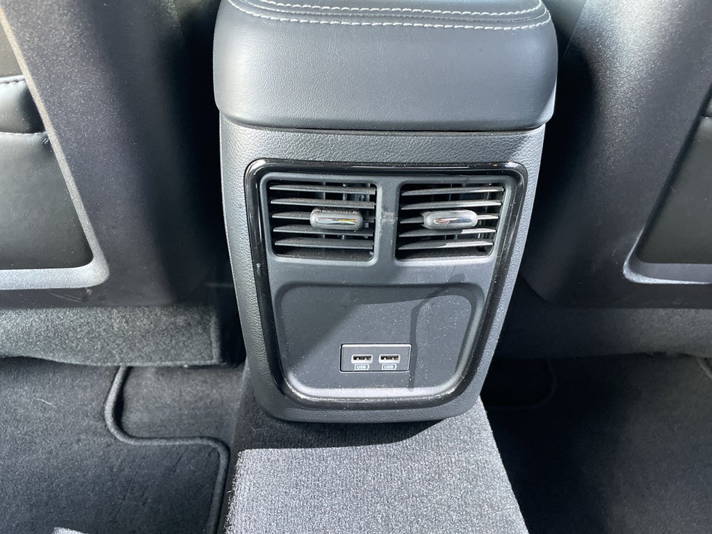 2022 Chrysler 300 S