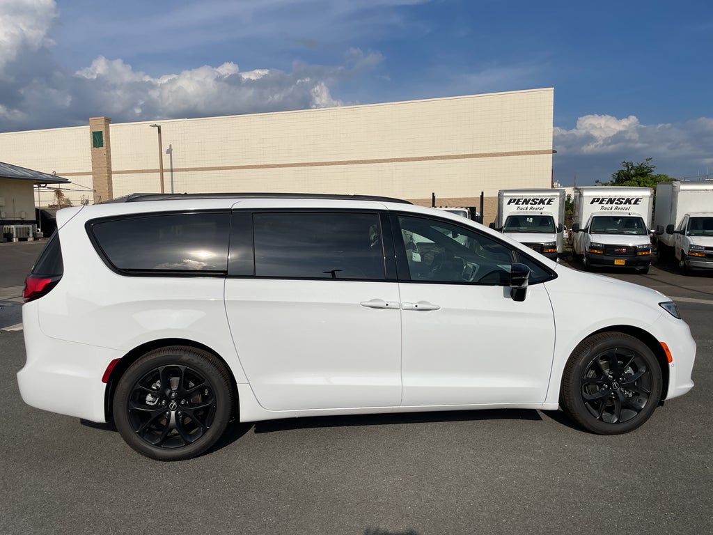 2026 Chrysler Pacifica PACIFICA LIMITED