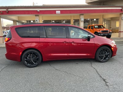 2026 Chrysler Pacifica PACIFICA LIMITED