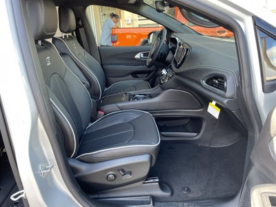 2026 Chrysler Pacifica PACIFICA LIMITED