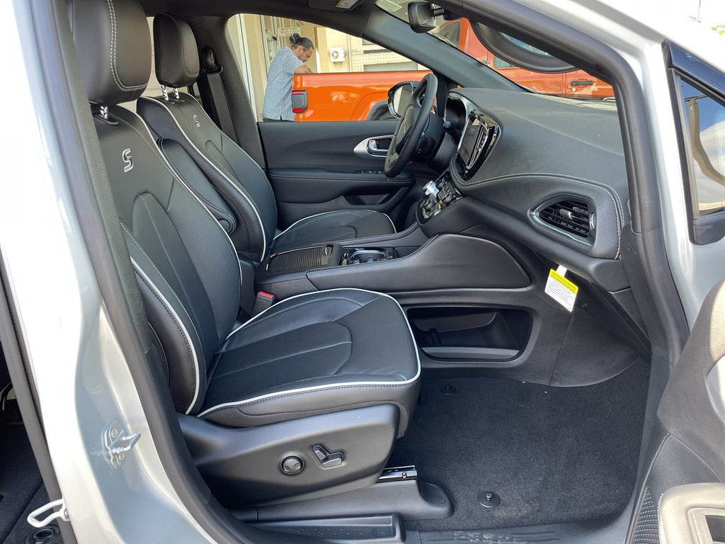 2026 Chrysler Pacifica PACIFICA LIMITED