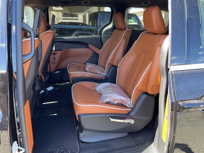 2026 Chrysler Pacifica PACIFICA PINNACLE