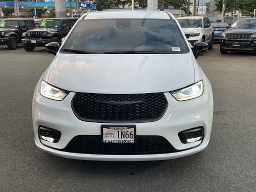 2024 Chrysler Pacifica Hybrid S Appearance Pkg