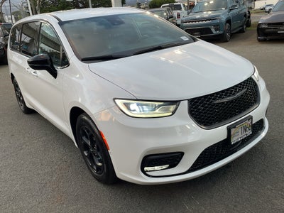 2024 Chrysler Pacifica Hybrid S Appearance Pkg