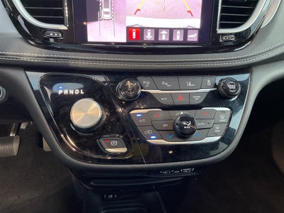2024 Chrysler Pacifica Hybrid S Appearance Pkg