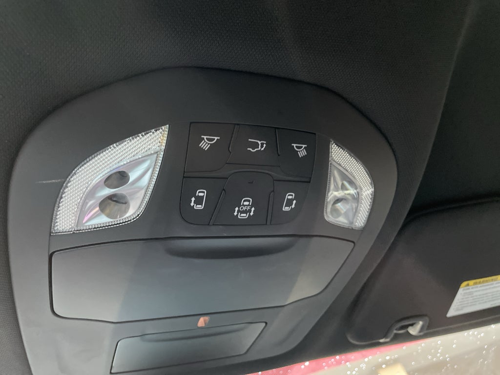2024 Chrysler Pacifica Hybrid S Appearance Pkg