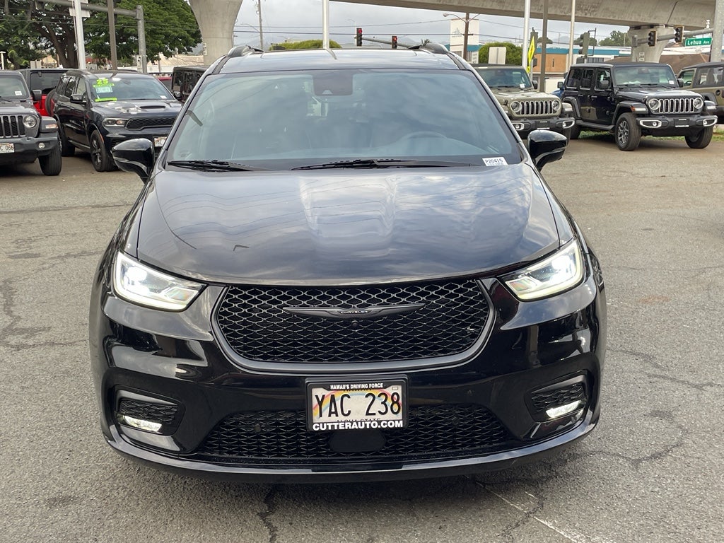 2024 Chrysler Pacifica Limited AWD