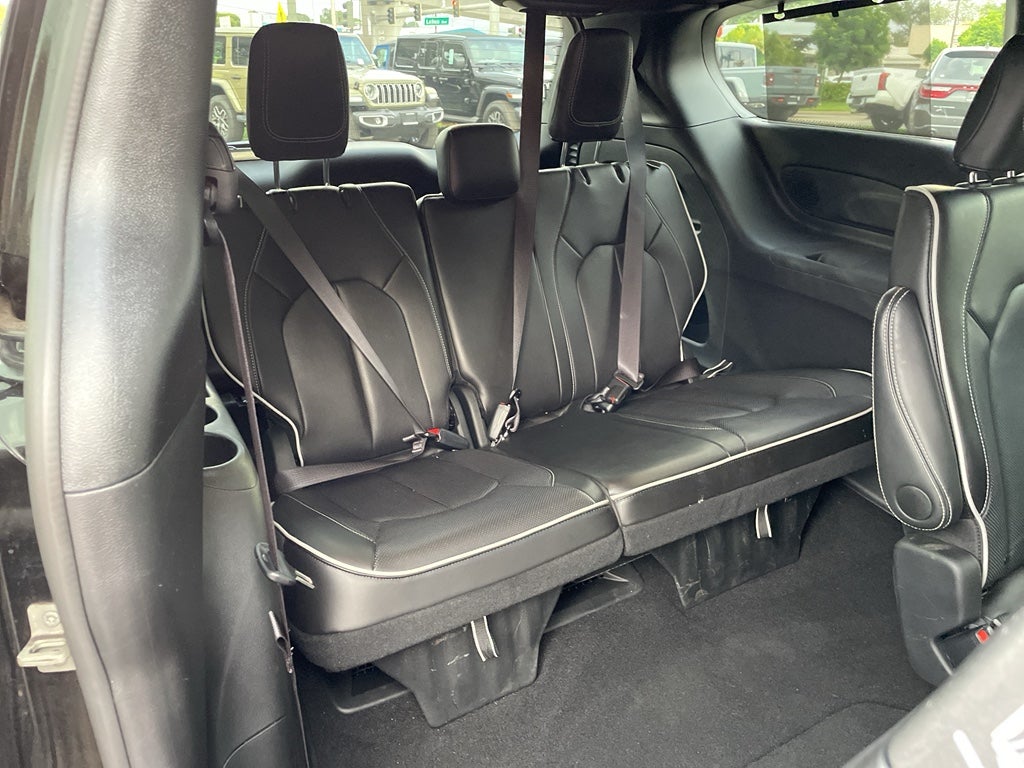 2024 Chrysler Pacifica Limited AWD