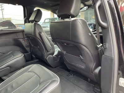 2024 Chrysler Pacifica Limited AWD