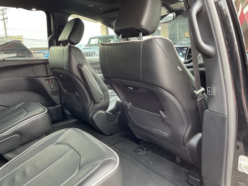 2024 Chrysler Pacifica Limited AWD