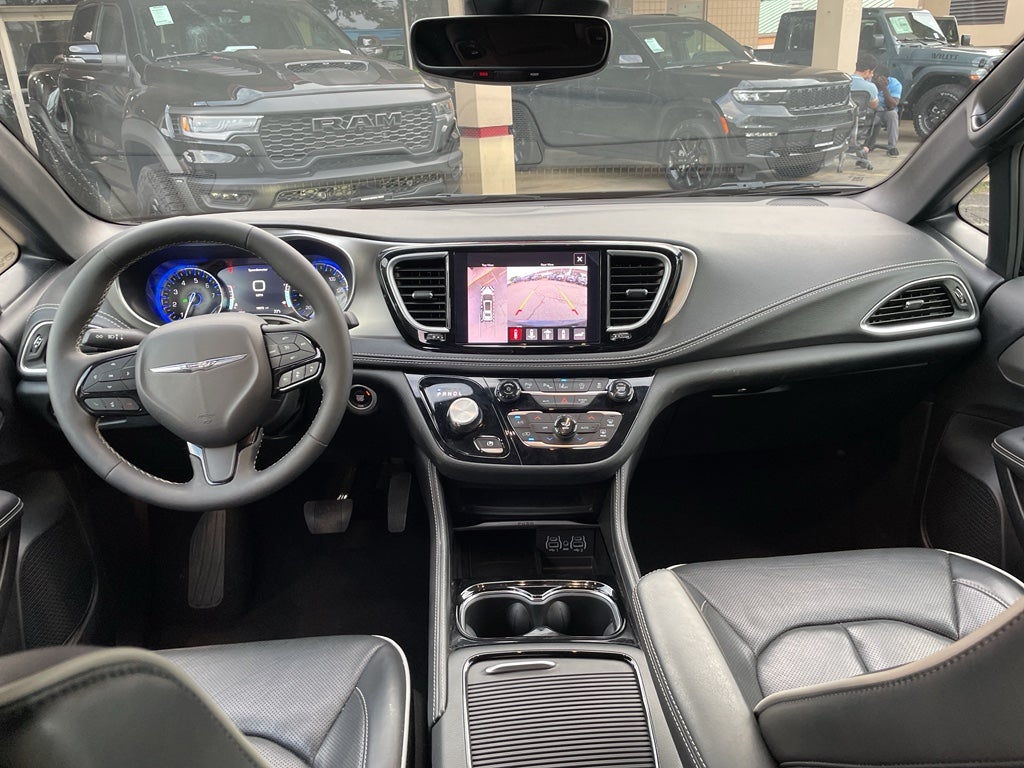 2024 Chrysler Pacifica Limited AWD