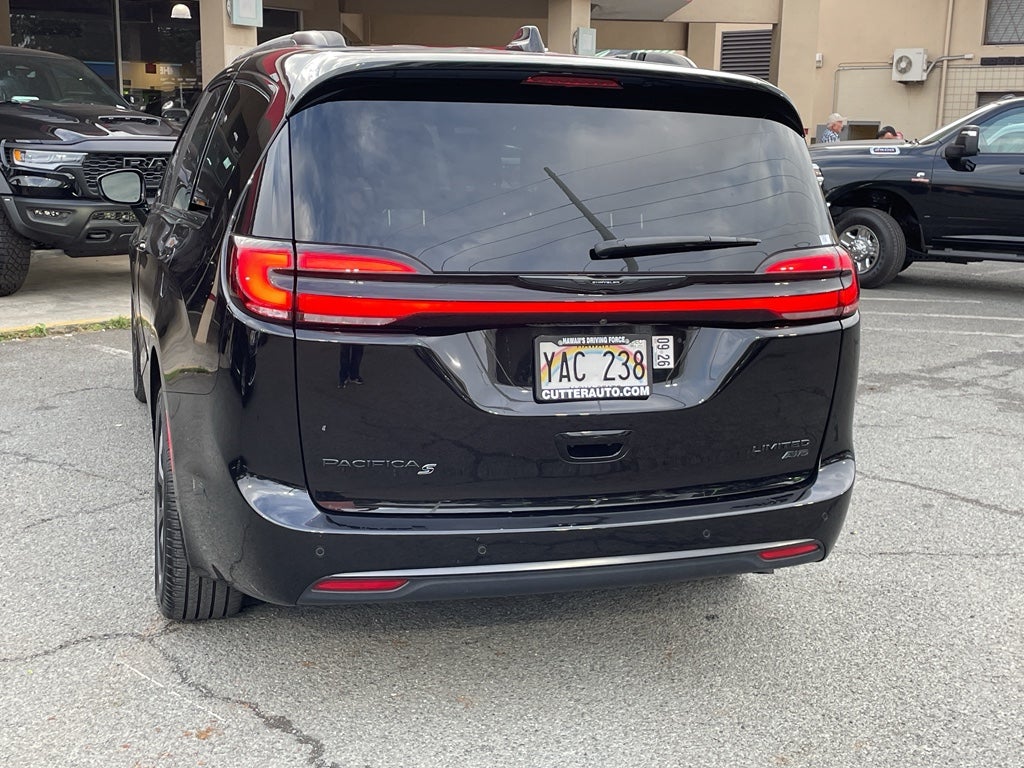 2024 Chrysler Pacifica Limited AWD