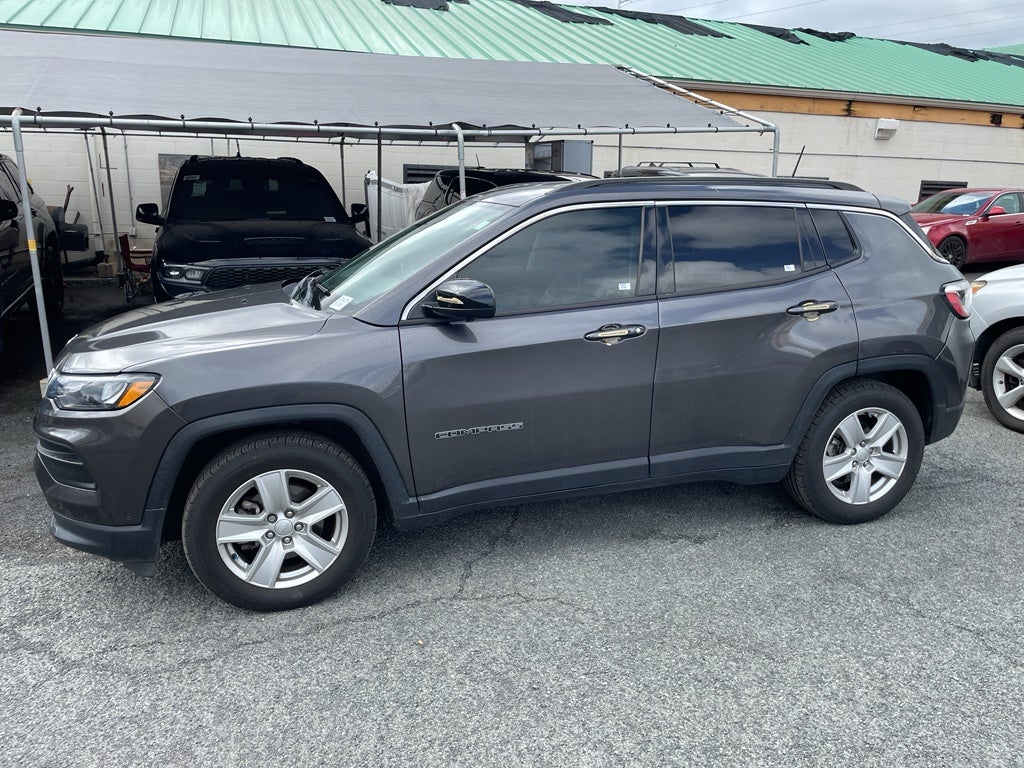 2022 Jeep Compass Latitude FWD