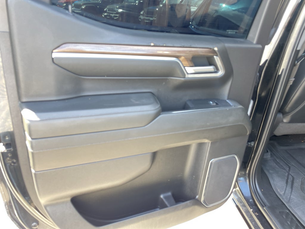 2023 Chevrolet Silverado 1500 2WD Crew Cab Short Bed RST