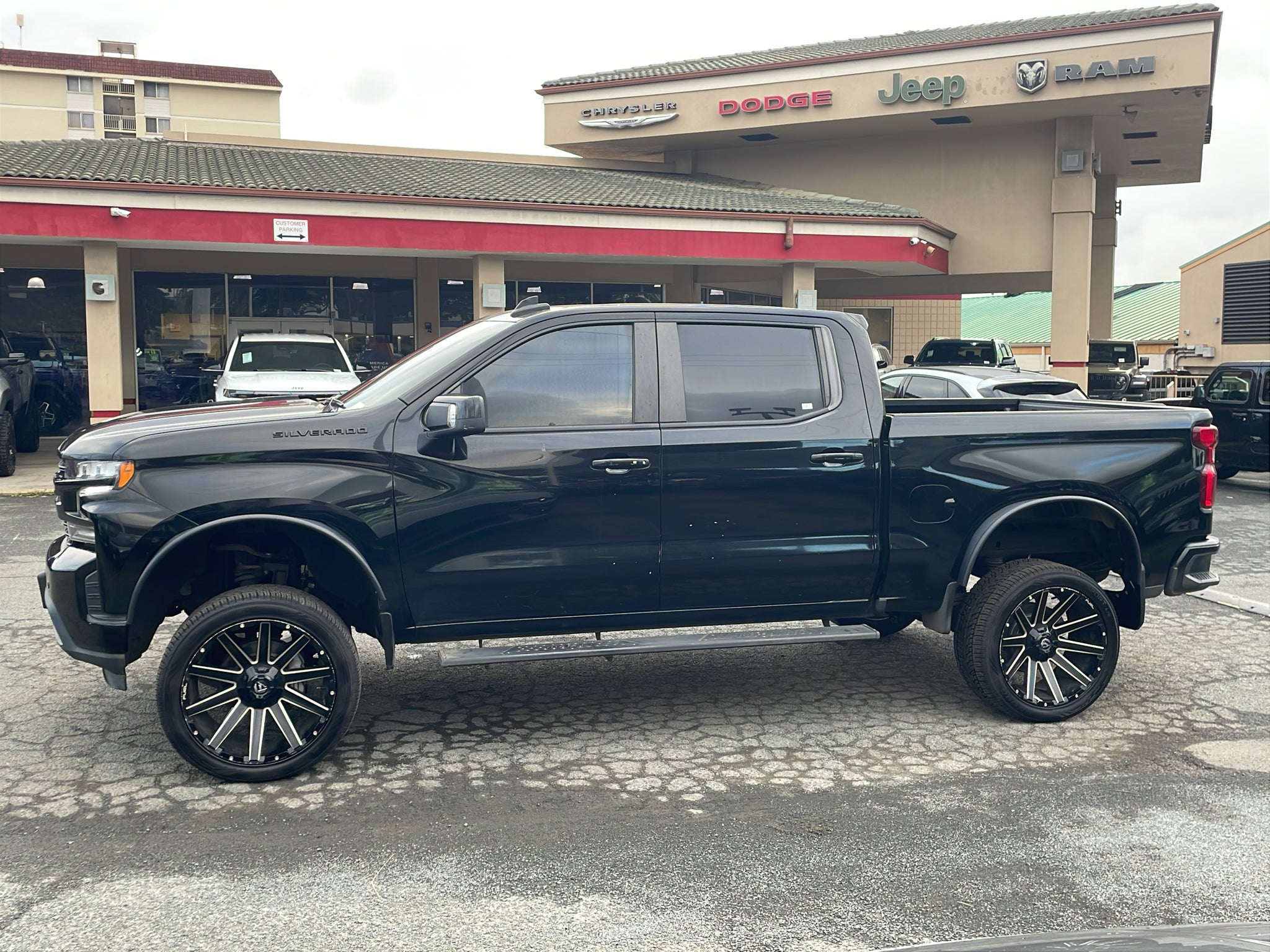 2021 Chevrolet Silverado RST