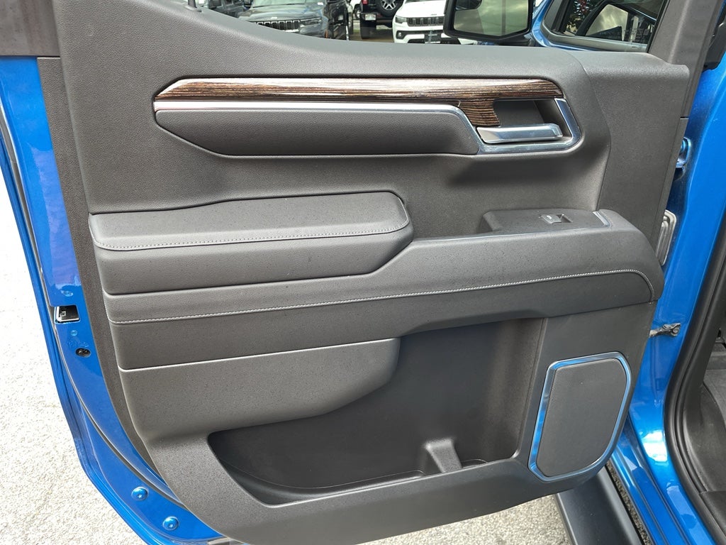 2023 GMC Sierra 1500 4WD Crew Cab Standard Box Elevation