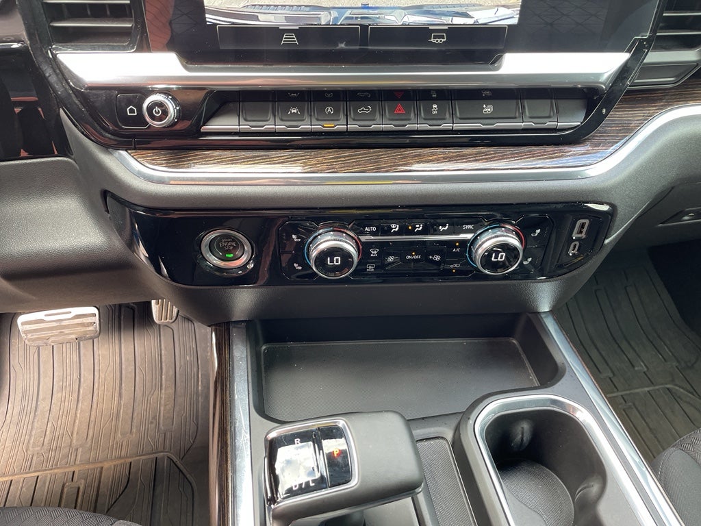 2023 GMC Sierra 1500 4WD Crew Cab Standard Box Elevation