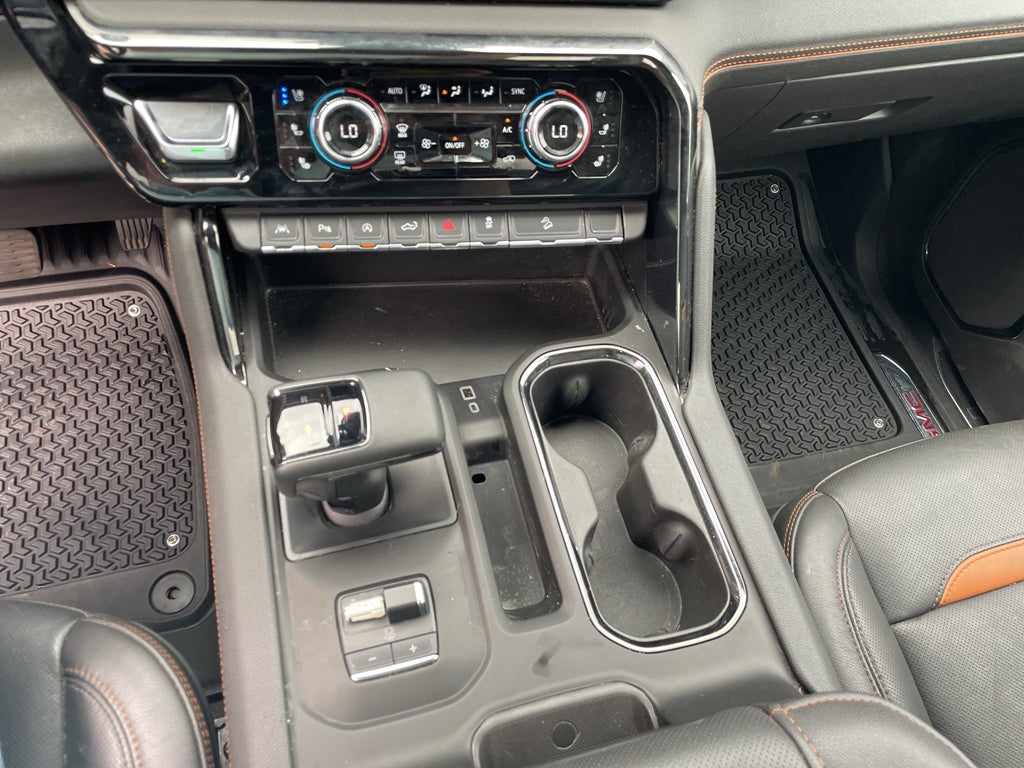 2024 GMC Sierra 1500 4WD Crew Cab Short Box AT4