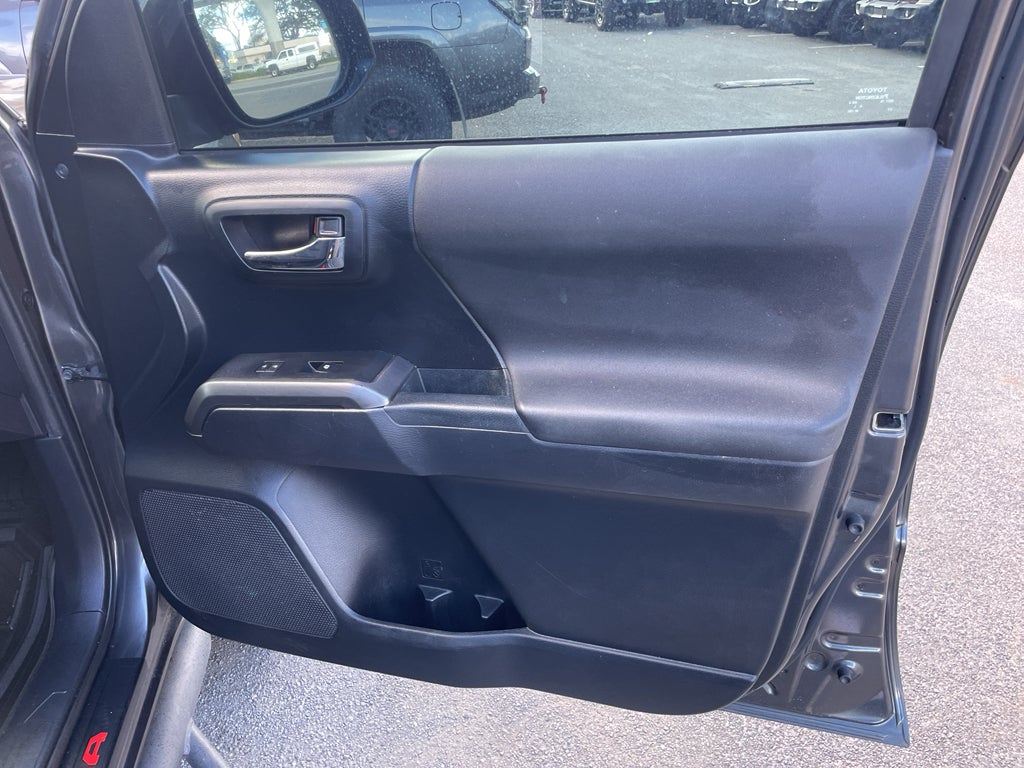 2018 Toyota Tacoma SR5 V6