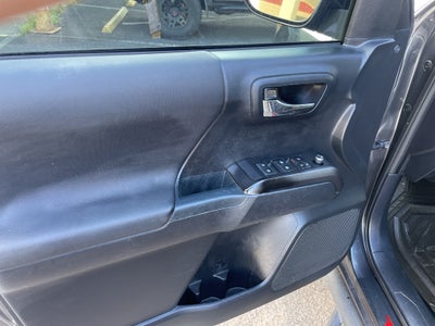 2018 Toyota Tacoma SR5 V6