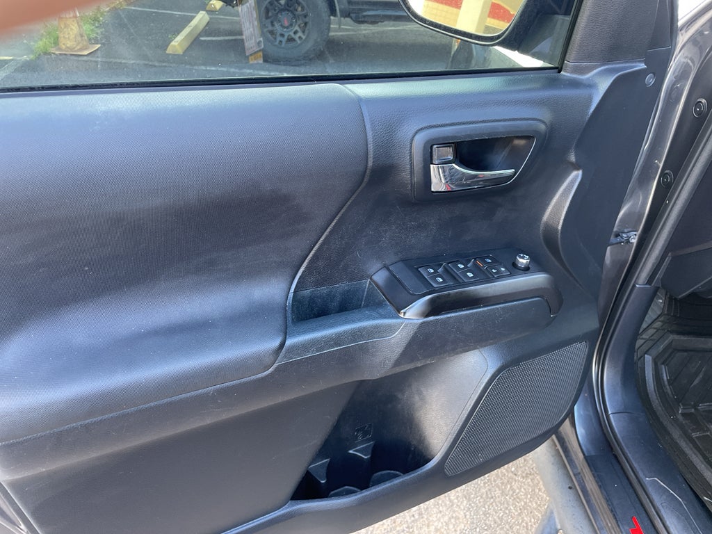 2018 Toyota Tacoma SR5 V6