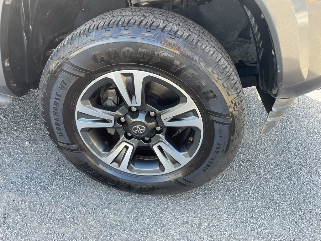 2018 Toyota Tacoma SR5 V6