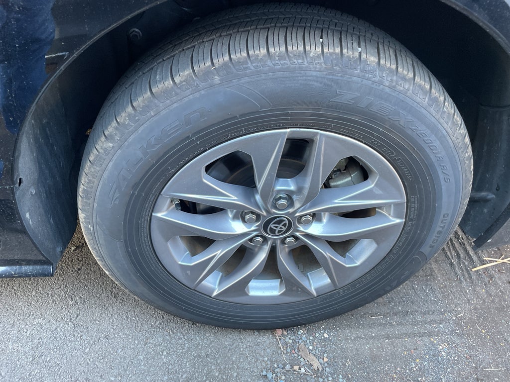 2025 Toyota Sienna XLE