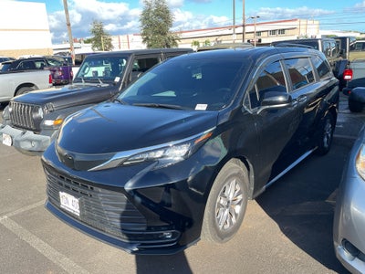 2025 Toyota Sienna XLE