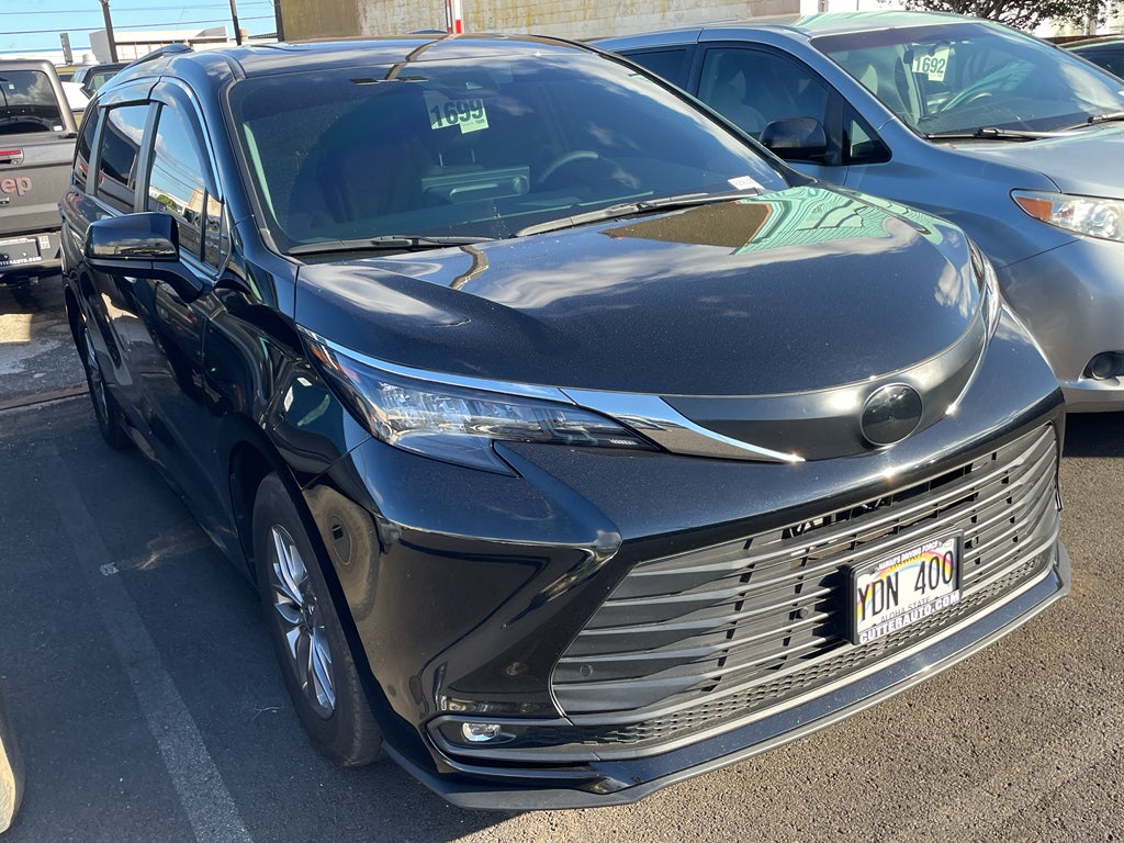 2025 Toyota Sienna XLE