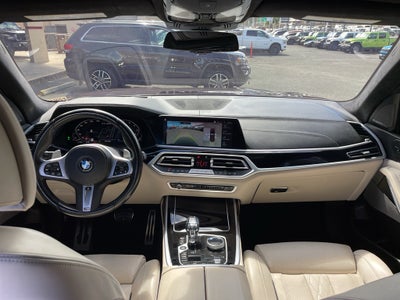 2022 BMW X7 M50i