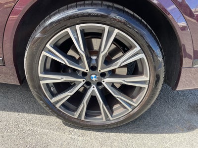 2022 BMW X7 M50i