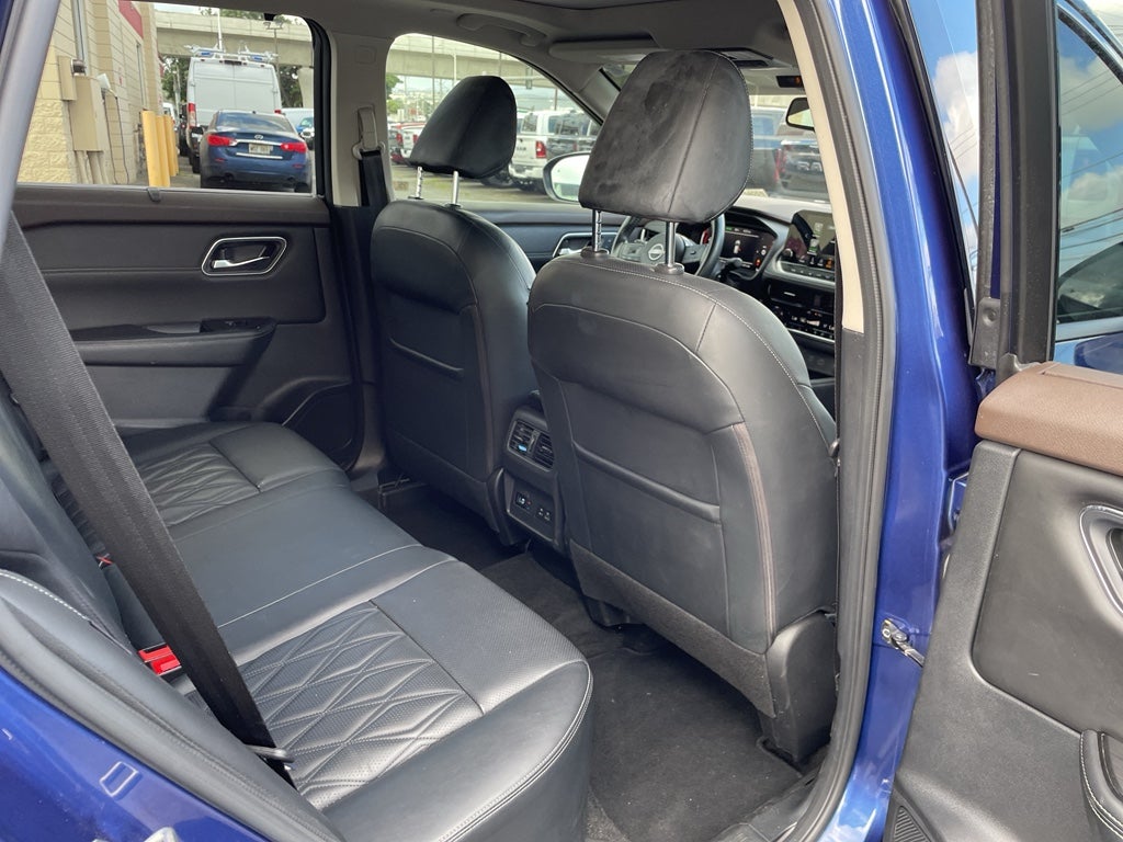 2022 Nissan Rogue Platinum FWD