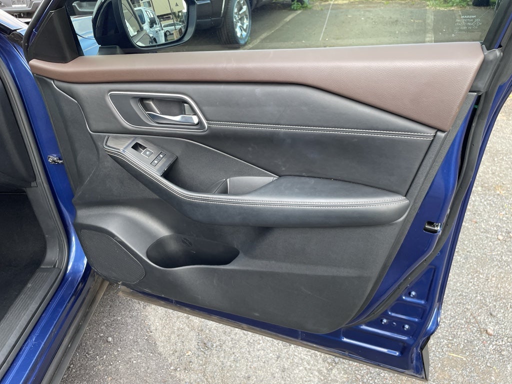 2022 Nissan Rogue Platinum FWD