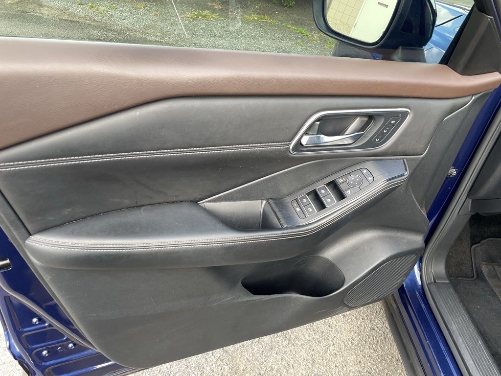 2022 Nissan Rogue Platinum FWD