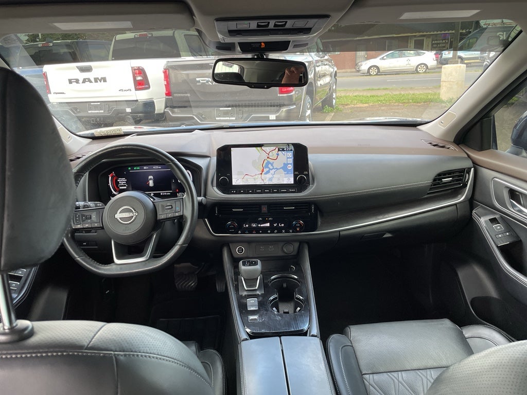 2022 Nissan Rogue Platinum FWD